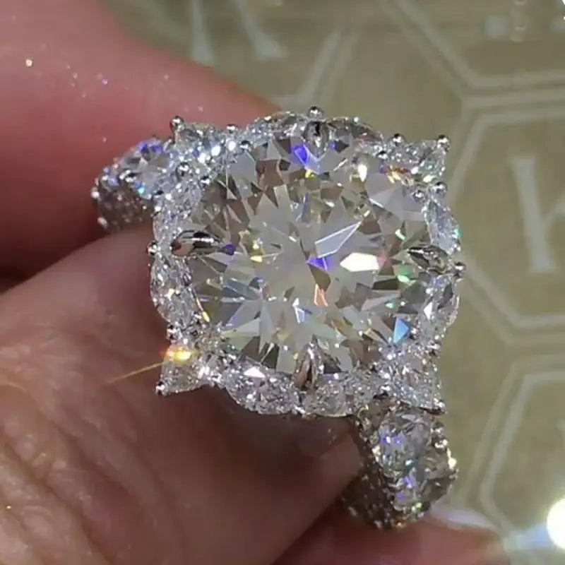 Popular Zircon Crystal Ring with Water Diamonds